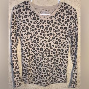 Cherokee Junior Girls XL Long Sleeve Leopard Print Top